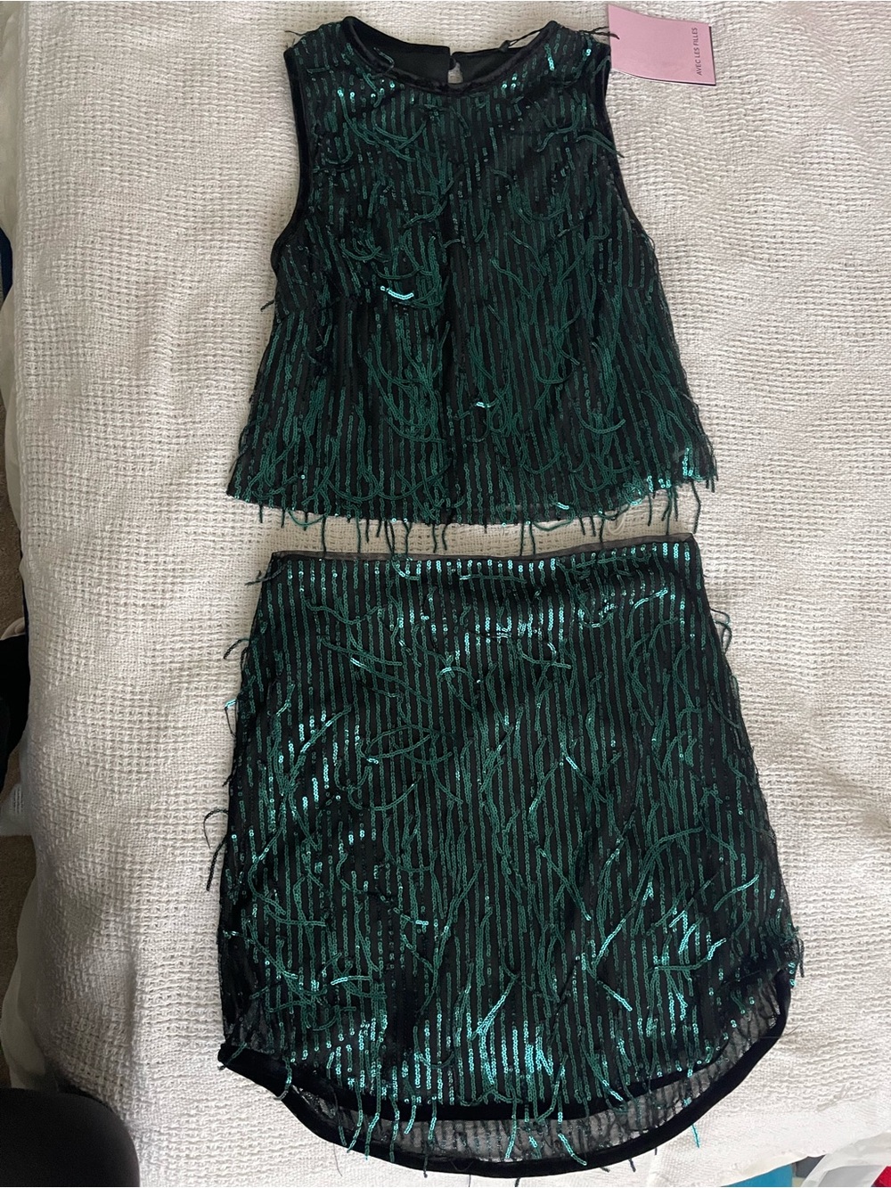 NWT Avec Les Filles Sequin Black & Green 2 Piece Outfit Perfect for NYE Ret $225